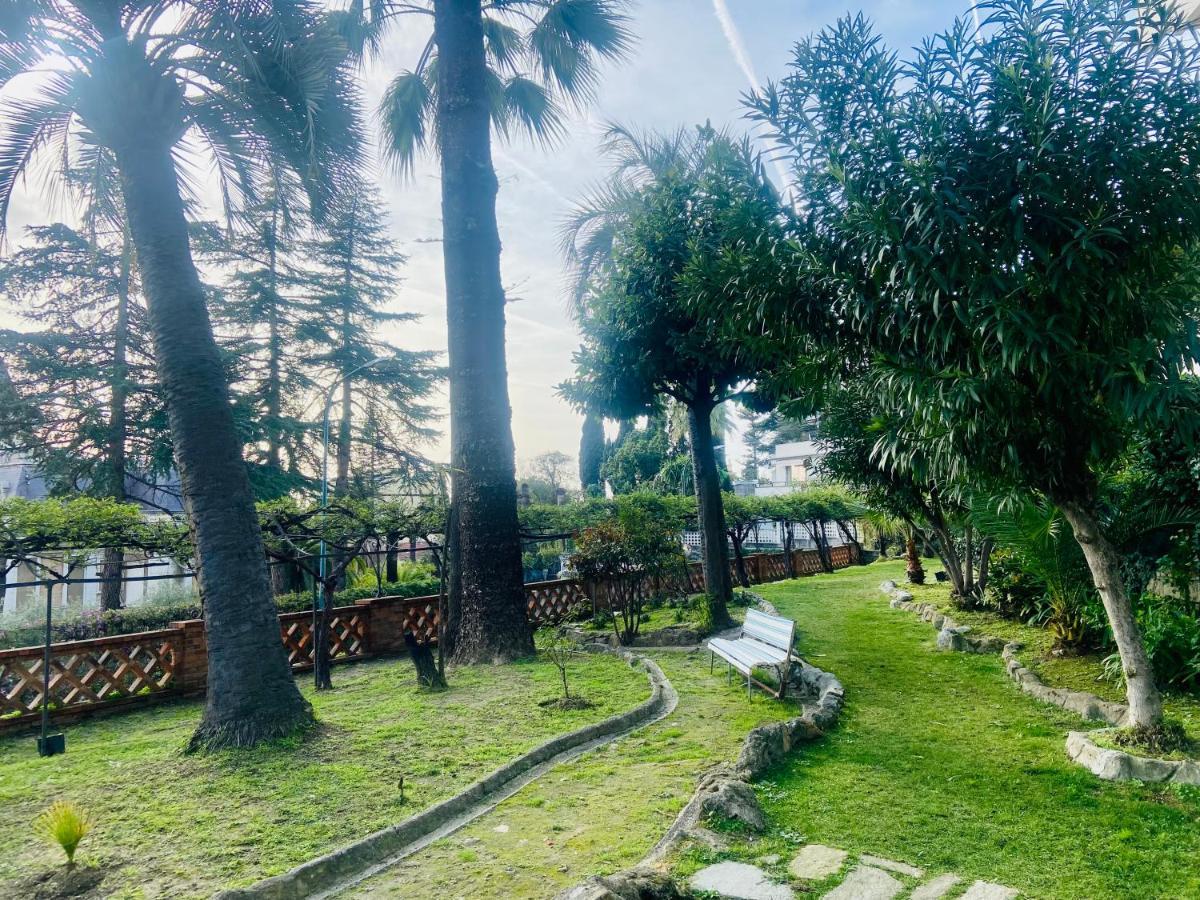 Appartamento Nel Parco Sanremo Exterior foto